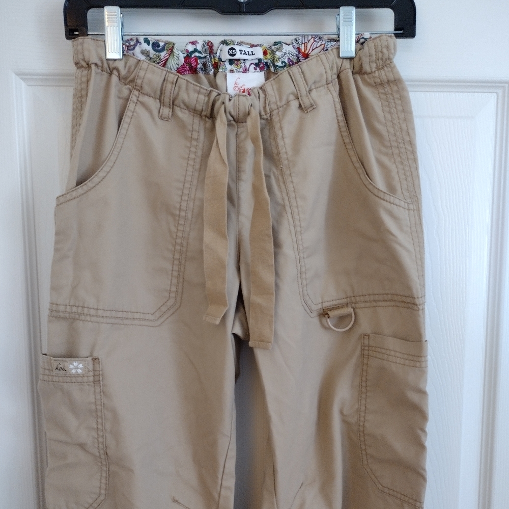 Women's Koi Tan Scrubs